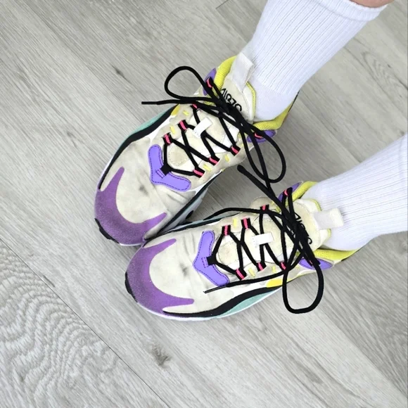 Nike | Air Max 270 React 'Bright Violet' sporty activewear sneakers | WMS 7.5 - Picture 4 of 14